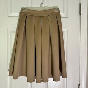 Tan pleated skirt